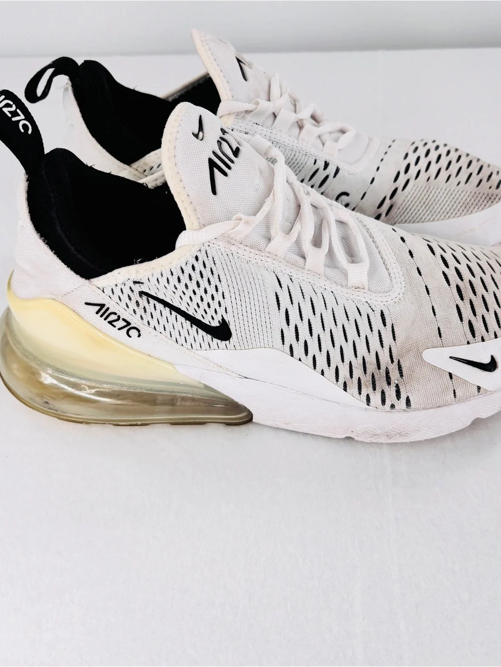 Nike Air Max 270 Womens White Black AH6789-100 Running Shoes Sneaker Size 10